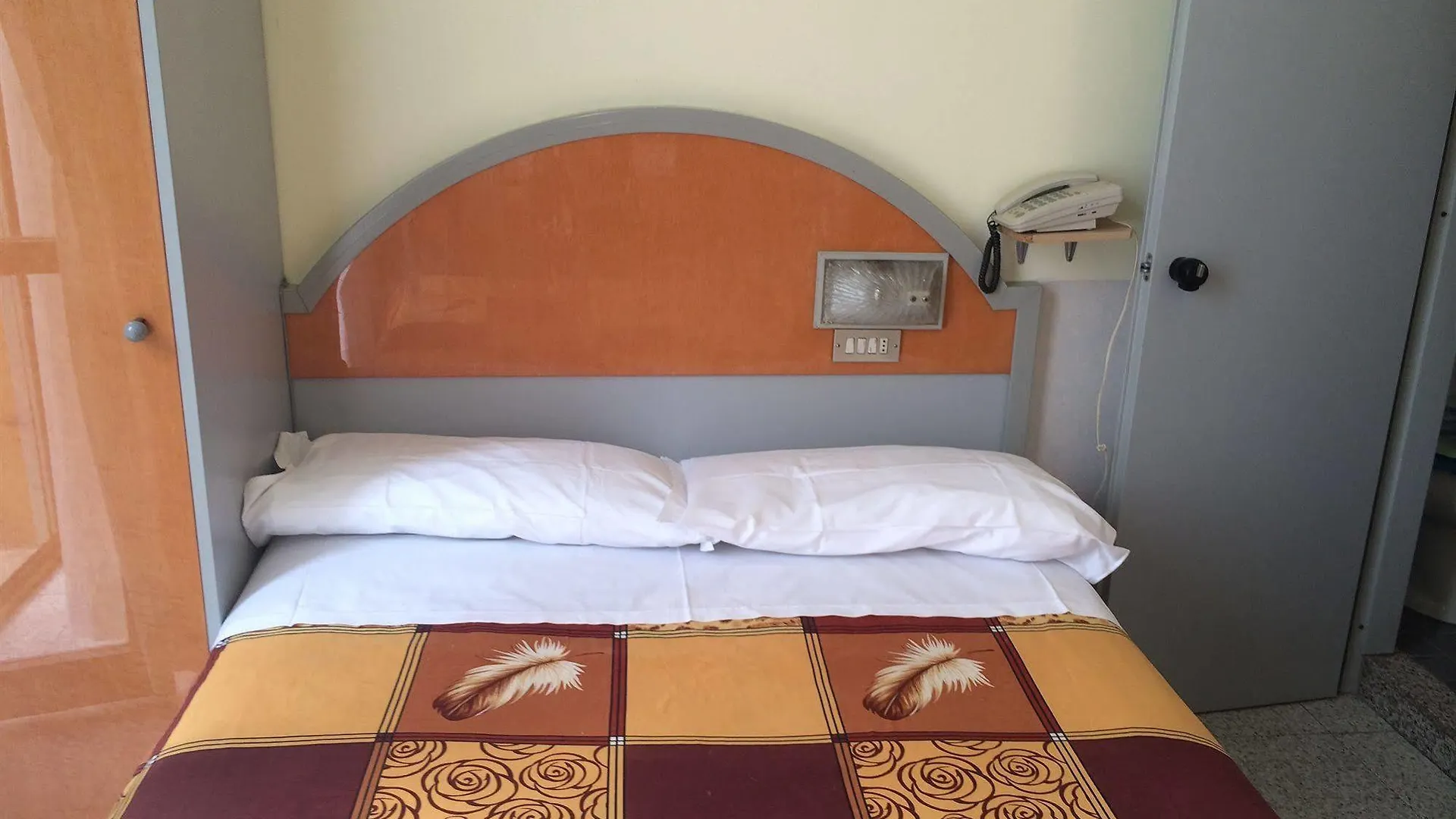 Hotel Mazzini Letoianni