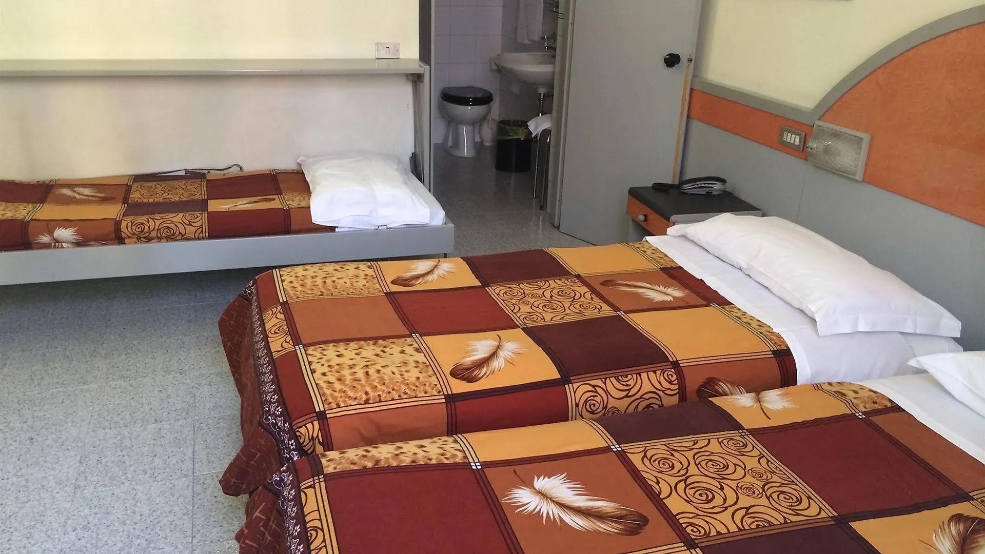 Hotel Mazzini Letoianni
