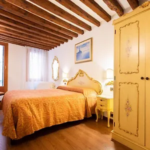 Ca' Pinelli , Venezia Italia