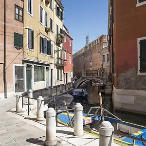 Romantic Lagoon - Canal View , Venezia Italia